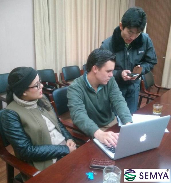 墨西哥客戶前來公司洽談并簽訂魚漿飼料三效降膜蒸發(fā)器合同